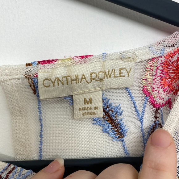 Cynthia Rowley mesh Embroidered Floral bell sleeve - Picture 6 of 7